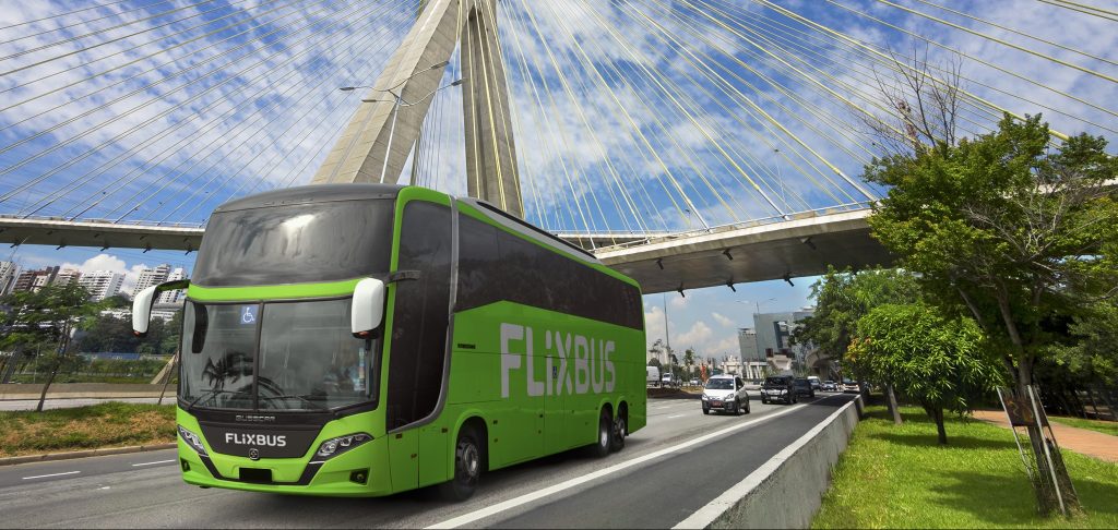 Ônibus da FlixBus em SP