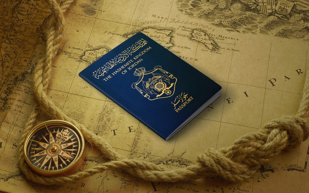 Passaporte da Jordânia em cima de mapa